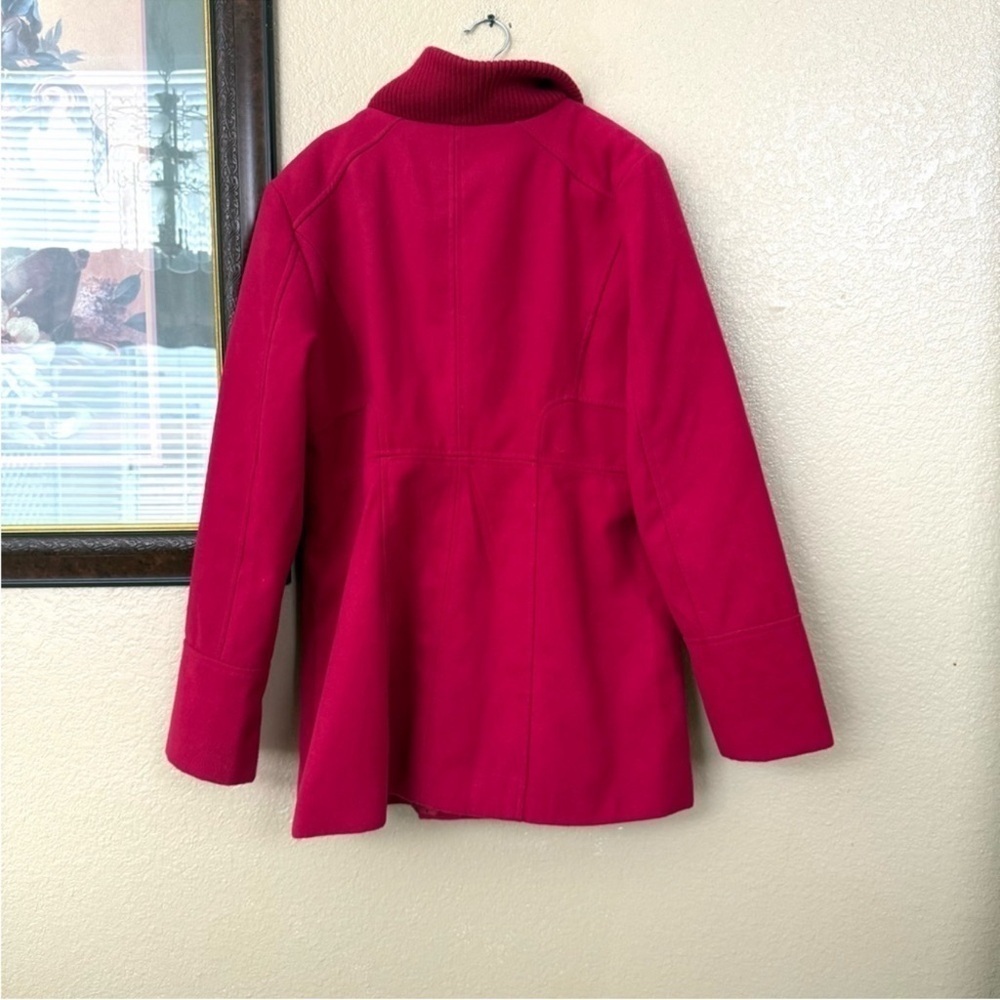 Guess Jacket Size XLarge - Picture 2 of 3